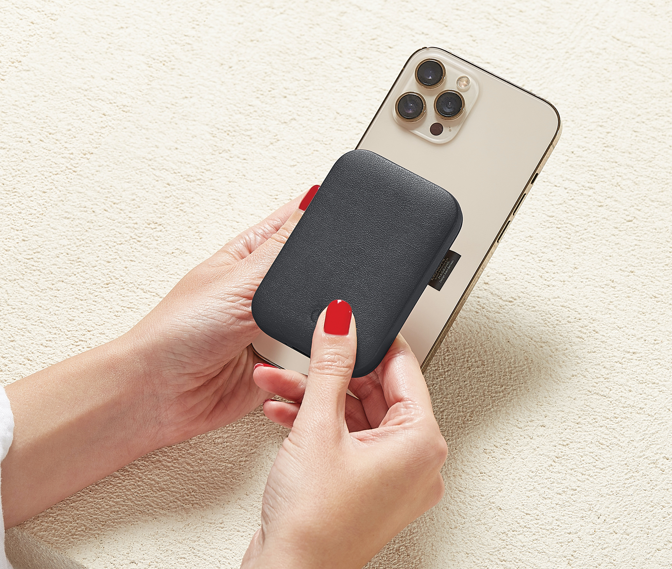 LEXON Softpower - Powerbank (Schwarz)