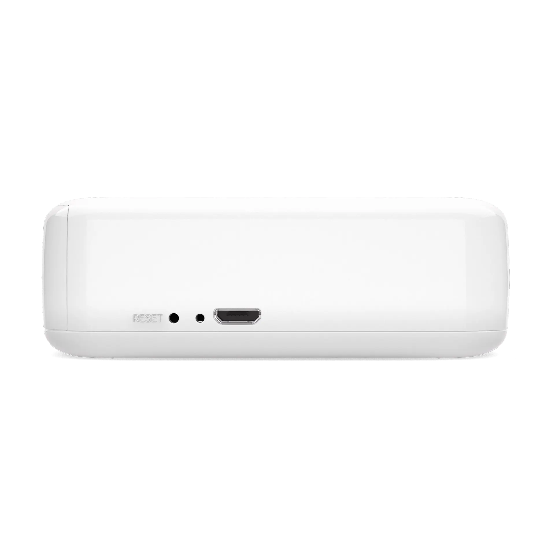 Sıfırlama düğmesi ve USB portu olan beyaz bir cihaz. Beyaz arka plan.