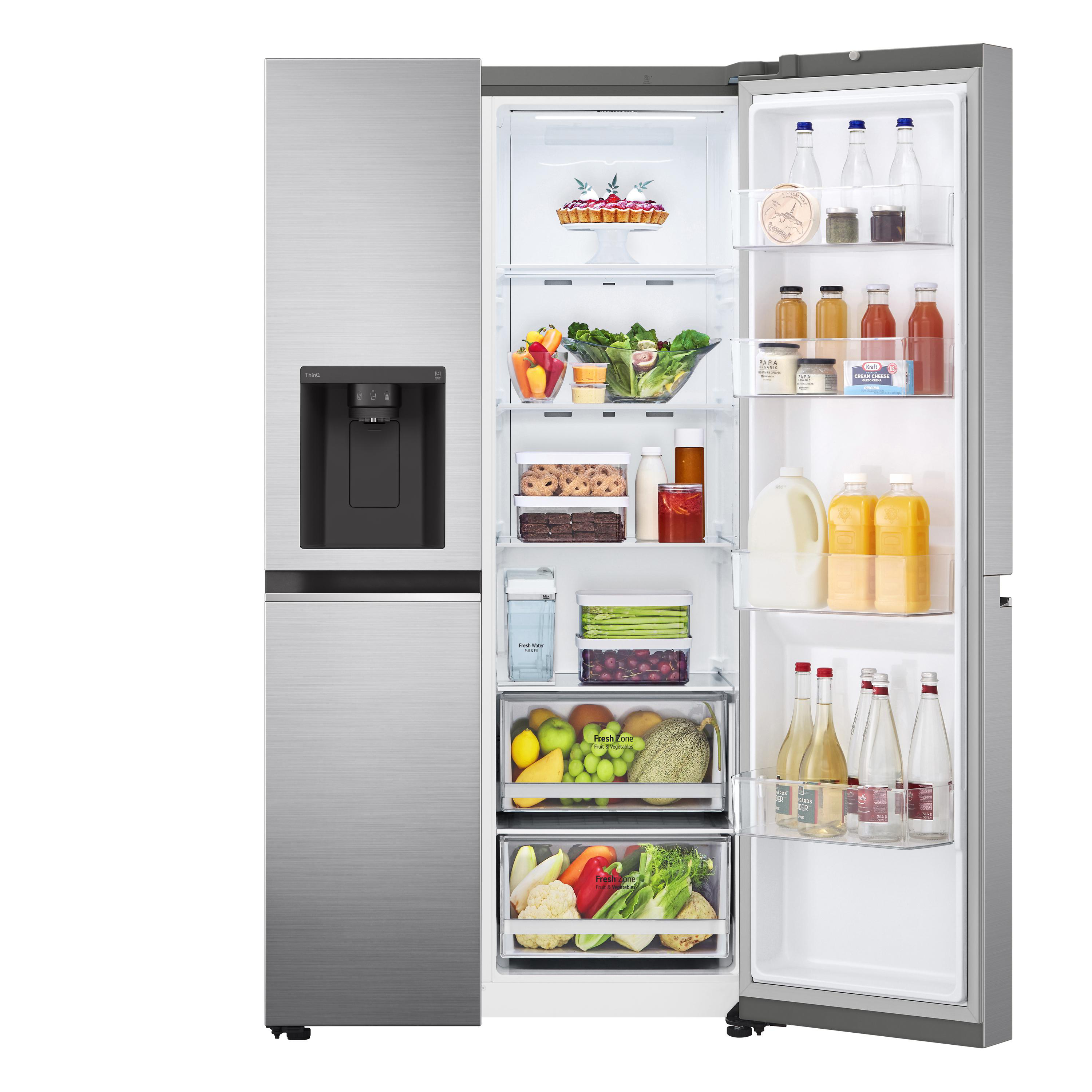 Edelstahlkühlschrank mit geöffneten Türen. Innen mit Lebensmitteln und Getränken gefüllt.
