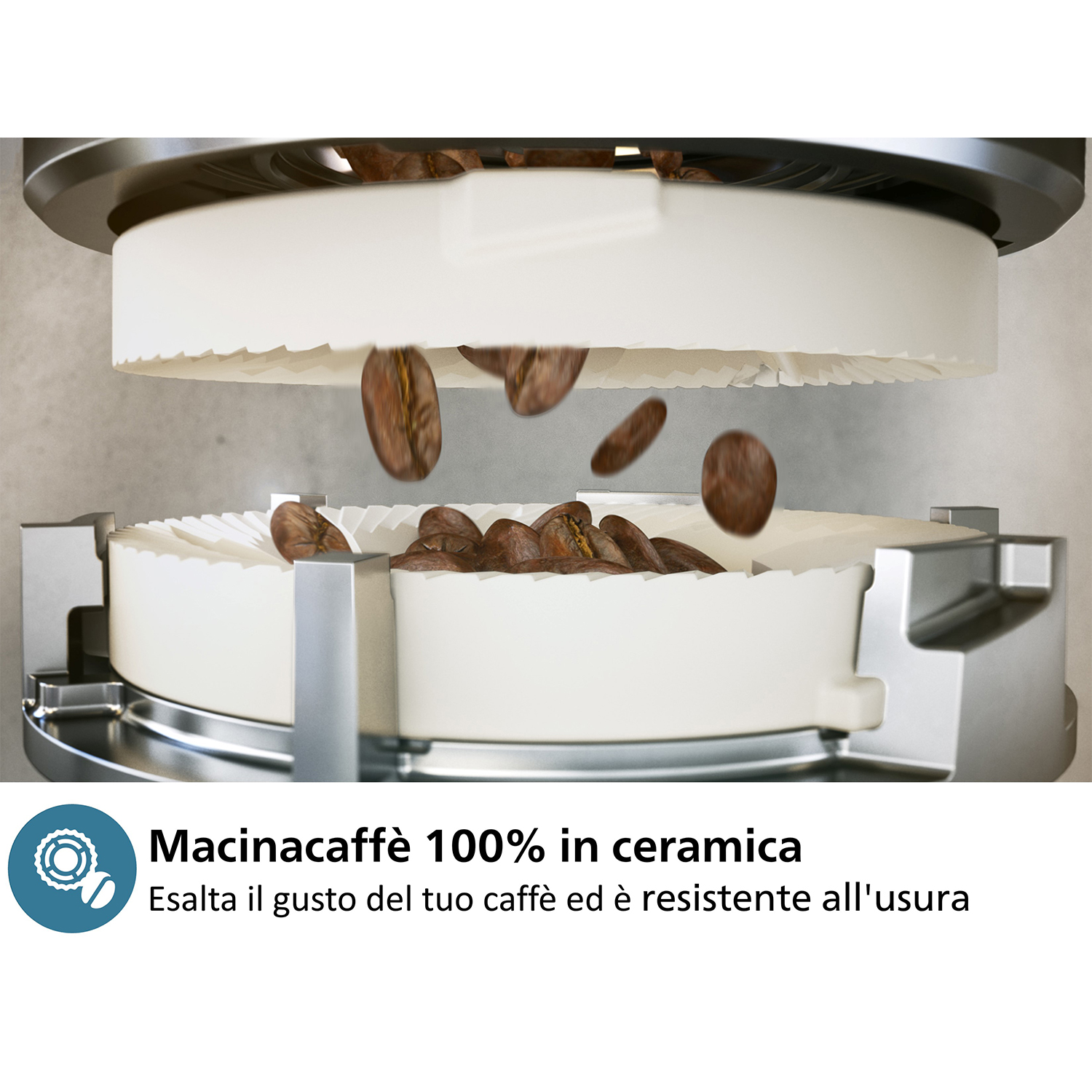 Primo piano dei chicchi di caffè macinati. Si vedono parti bianche del macinacaffè.
