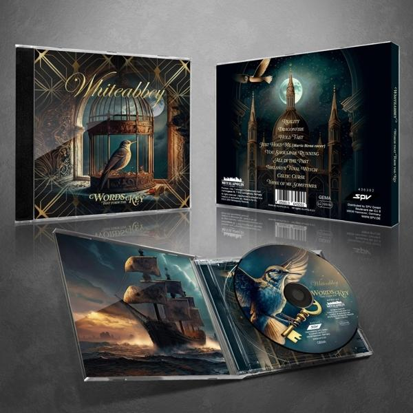 CD-Albumcover mit Vogel im Käfig, Schiff auf See und die CD selbst.