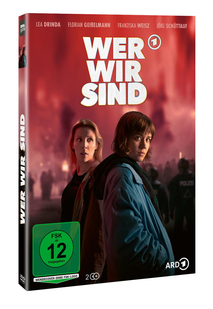 DVD-Cover: Zwei Frauen, eine blond, eine brünett, mit rotem Hintergrund und Text.