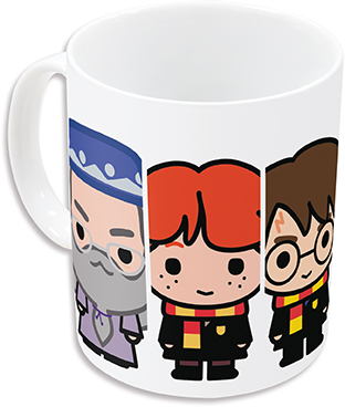 Taza blanca con imágenes de dibujos animados de Dumbledore, Ron y Harry.
