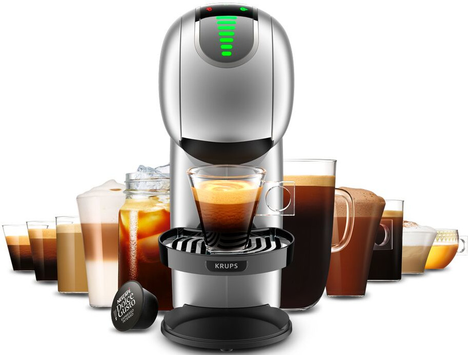 Koffiezetapparaat met verschillende koffiekopjes. Toont koffiedranken.