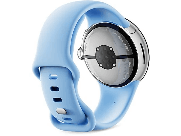 Reloj Google Pixel, correa azul claro, mostrando la parte inferior.