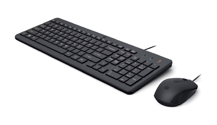 Un teclado negro y un ratón negro con cable sobre fondo blanco.