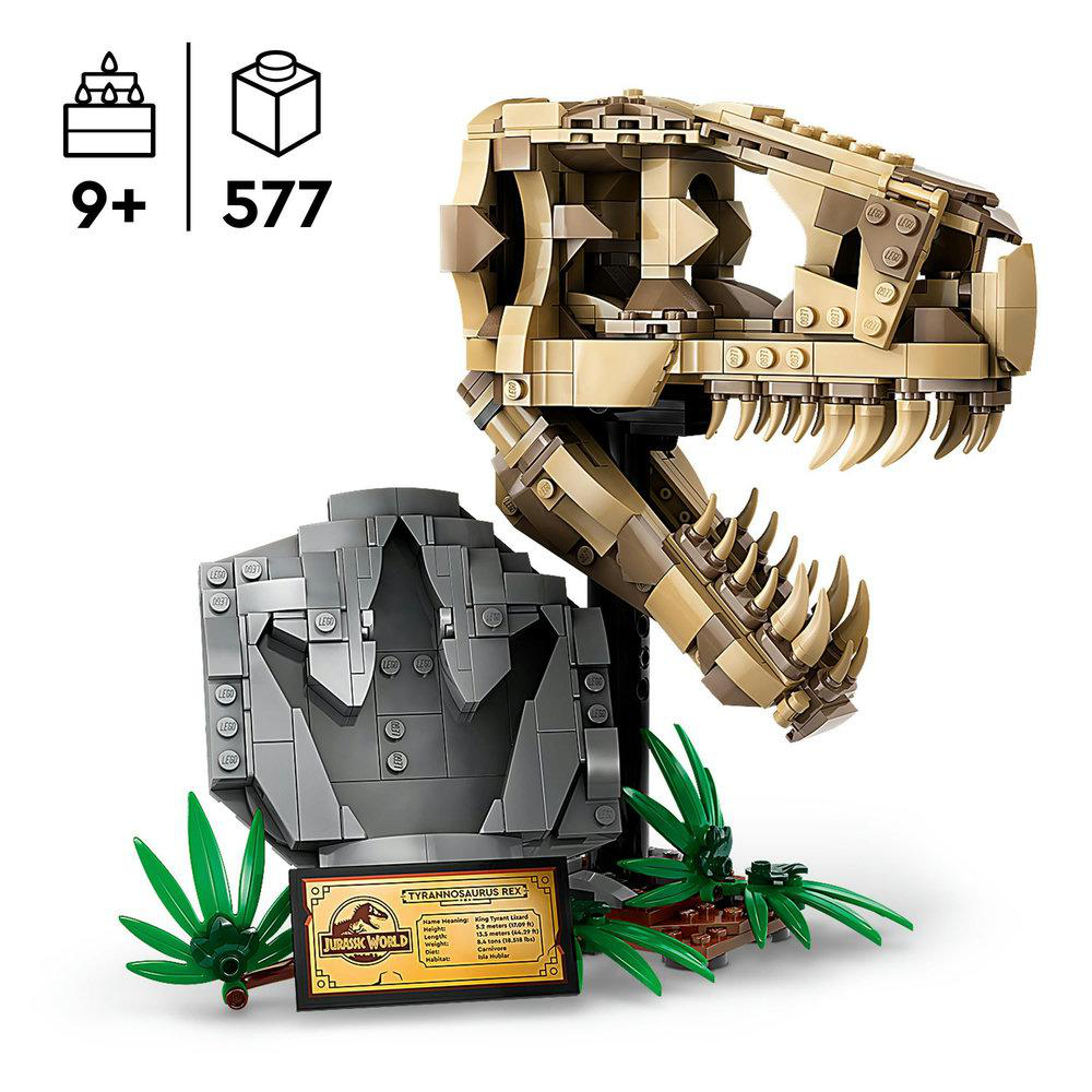 LEGO Jurassic World Set. T-Rex-Schädel und seine Basis. Grüne Pflanzen und ein Schild sind enthalten.