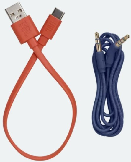 Pomarańczowy kabel USB-C i niebieski kabel audio. Białe tło.
