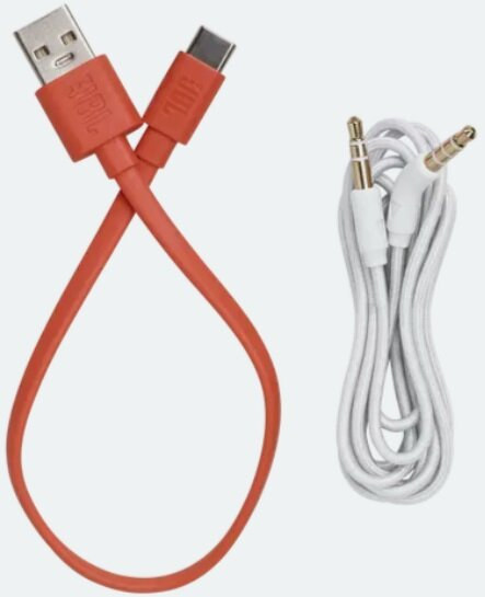 Dwa pomarańczowe kable USB i biały kabel audio. Kable USB mają logo JBL.