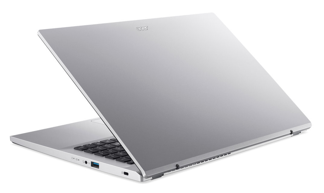 Srebrny laptop Acer otwarty, widoczna klawiatura. Białe tło z lekkim kątem.