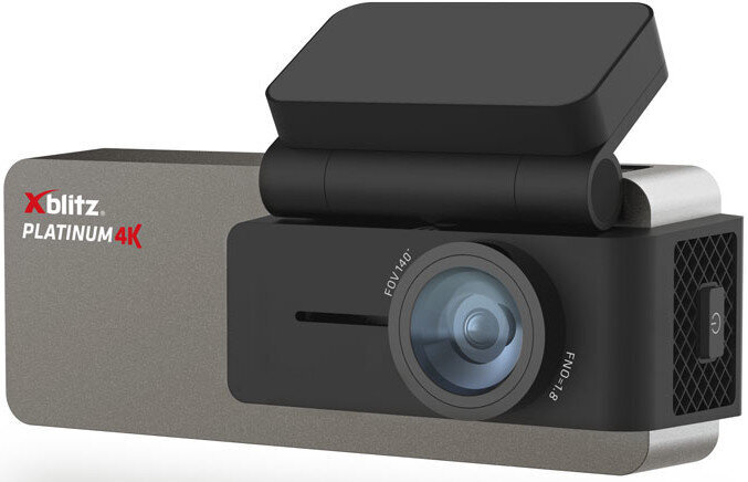 Czarna kamera samochodowa z obiektywem i ekranem, lekko pochylona.