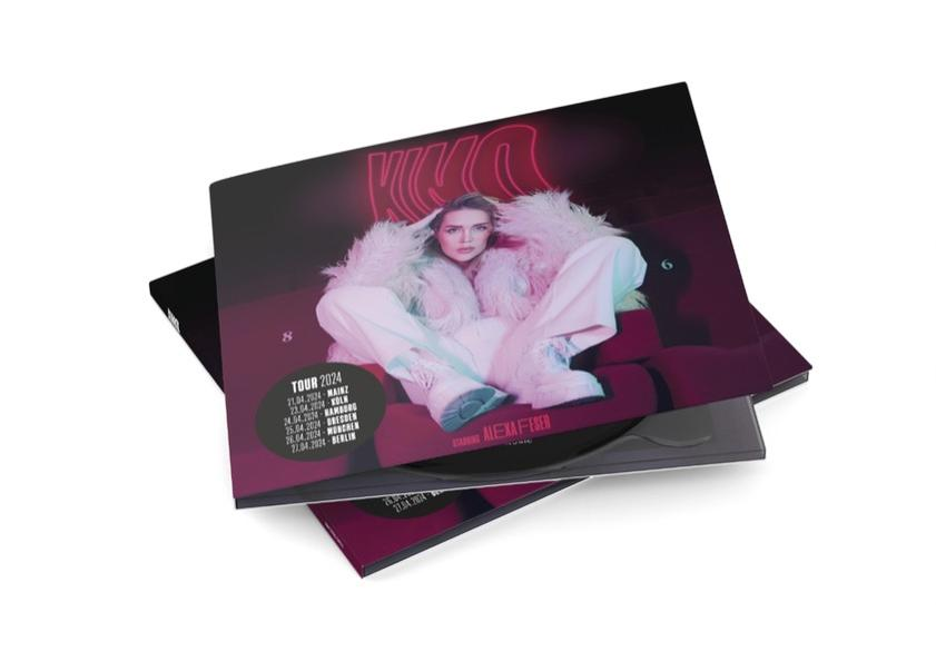 Ein CD-Album mit einer Frau auf dem Cover. Die CD ist sichtbar.
