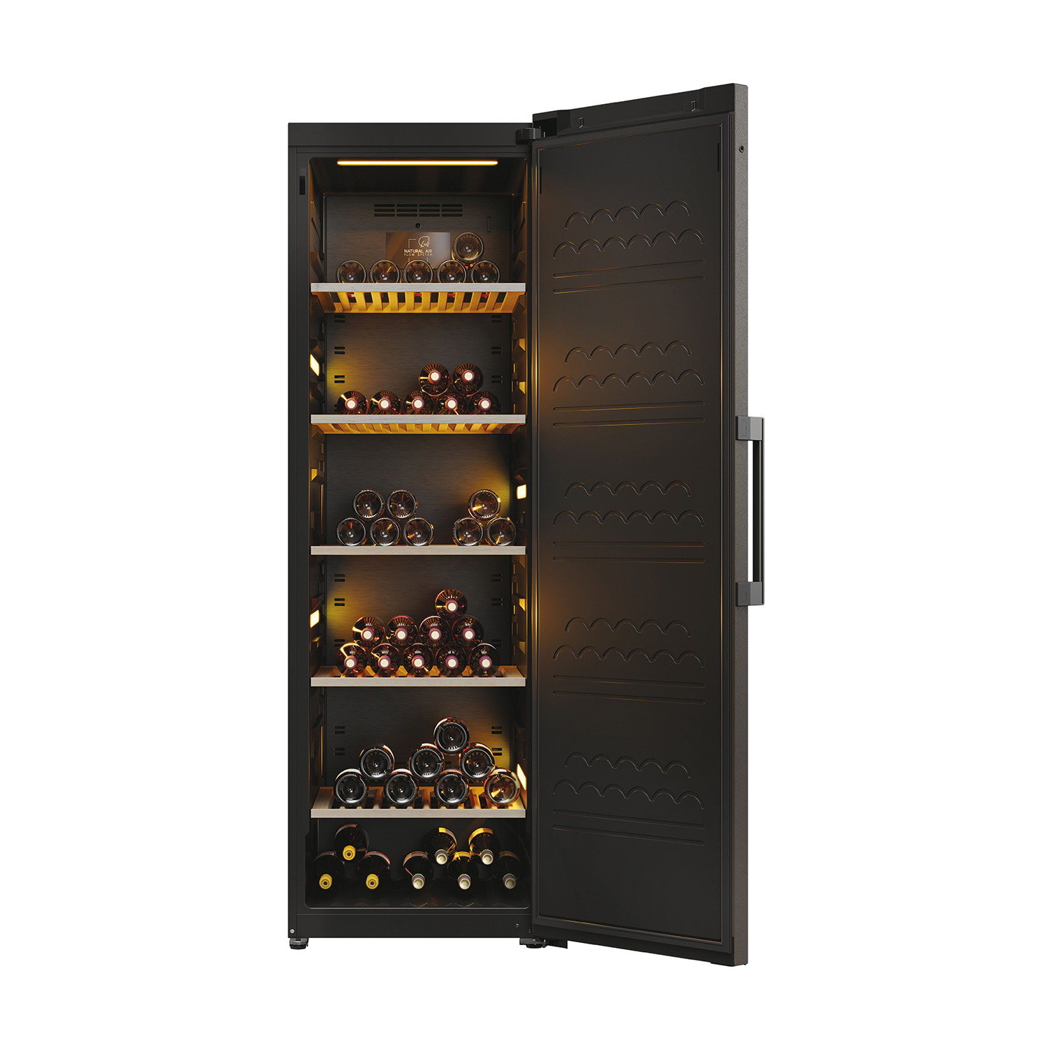 Frigorifero per vino nero con porta aperta, pieno di bottiglie di vino.
