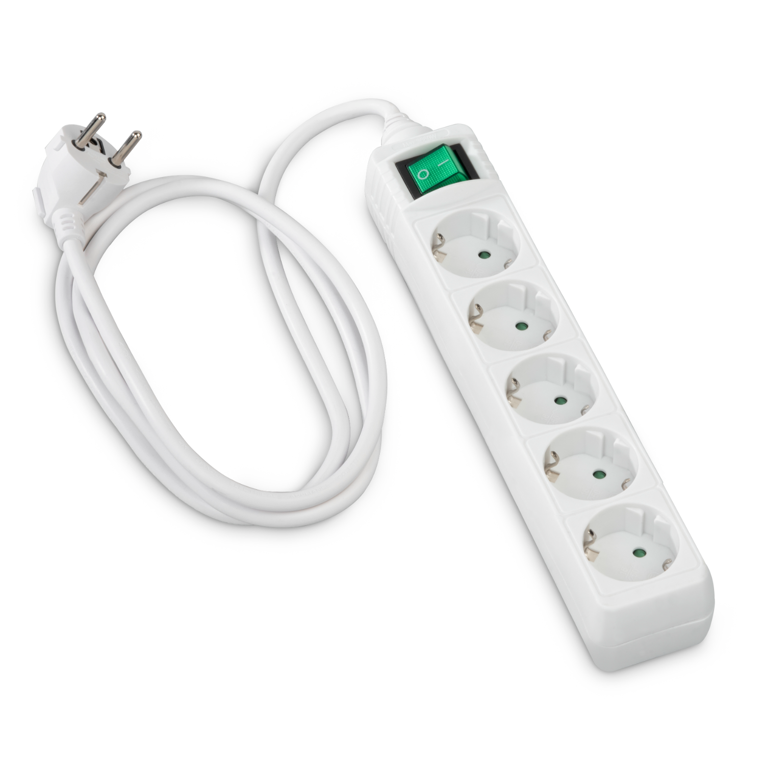 Een witte stekkerdoos met vier stopcontacten en een groene aan/uit-schakelaar.