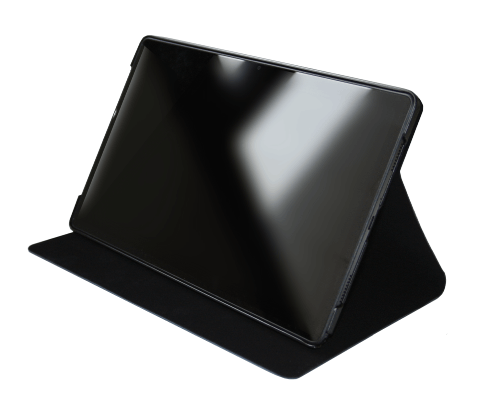 Una tableta negra en una funda negra, en ángulo y abierta.