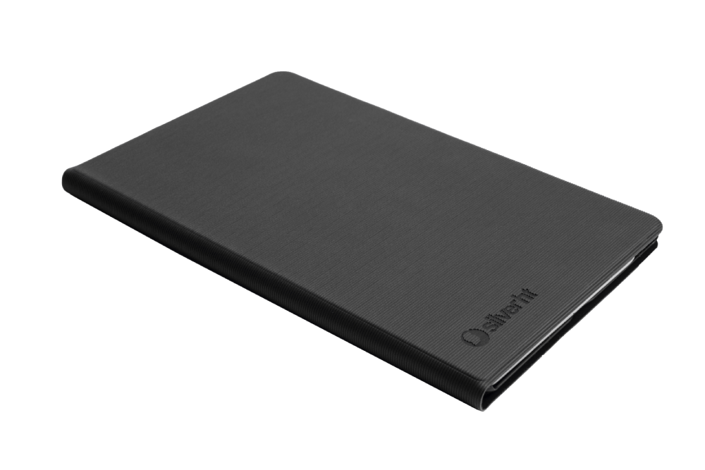 Una funda negra y cerrada para tableta con superficie texturizada, sobre fondo blanco.