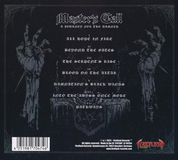 CD-Cover, dunkler Hintergrund, Text in Weiß. Hände und Pentagramm sind auf dem Cover.