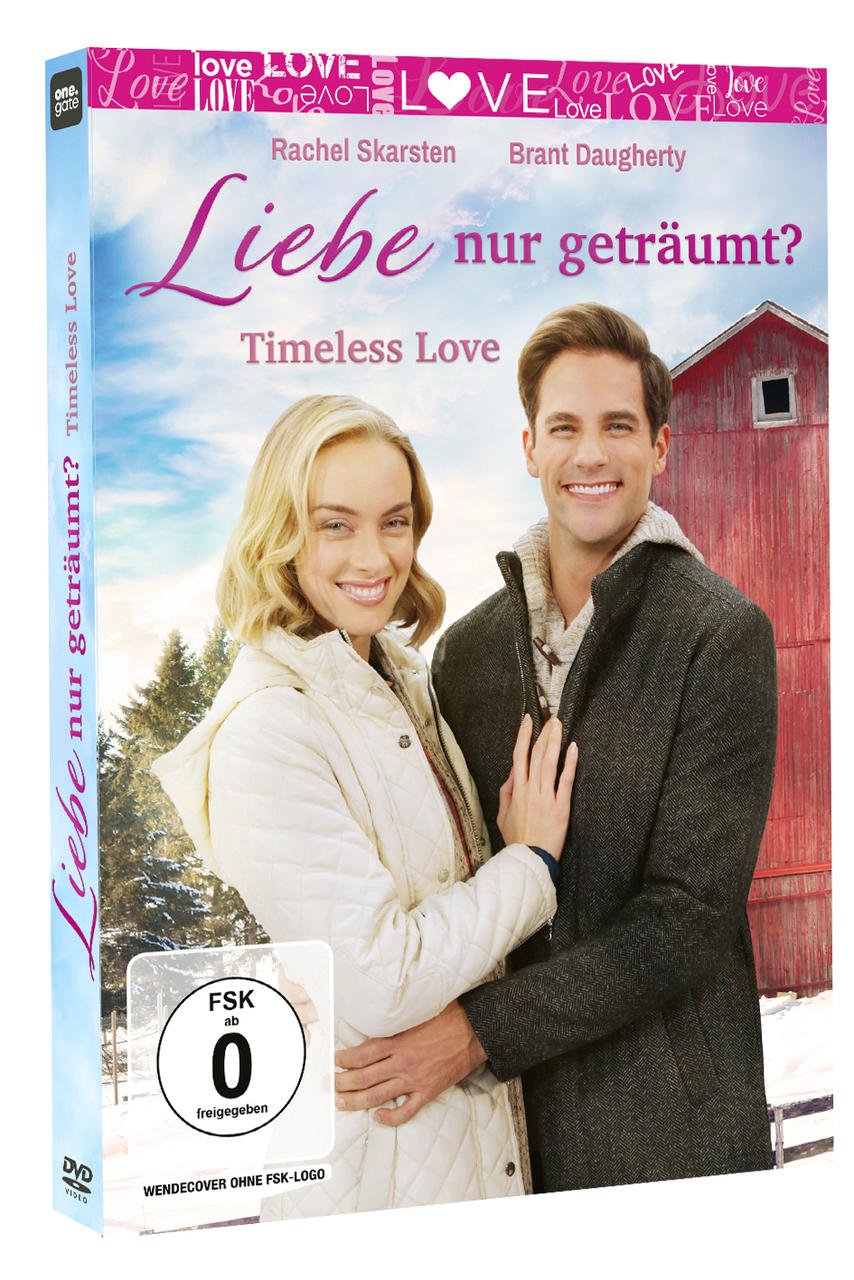 DVD-Cover: Mann und Frau lächeln, Scheune im Hintergrund. Text auf Deutsch: Zeitlose Liebe.