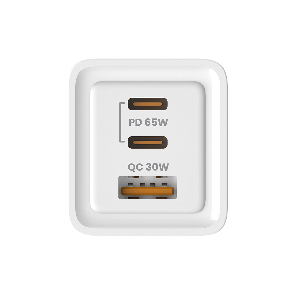 Fehér töltő, két USB-C porttal és egy USB porttal. PD 65W és QC 30W feliratok.