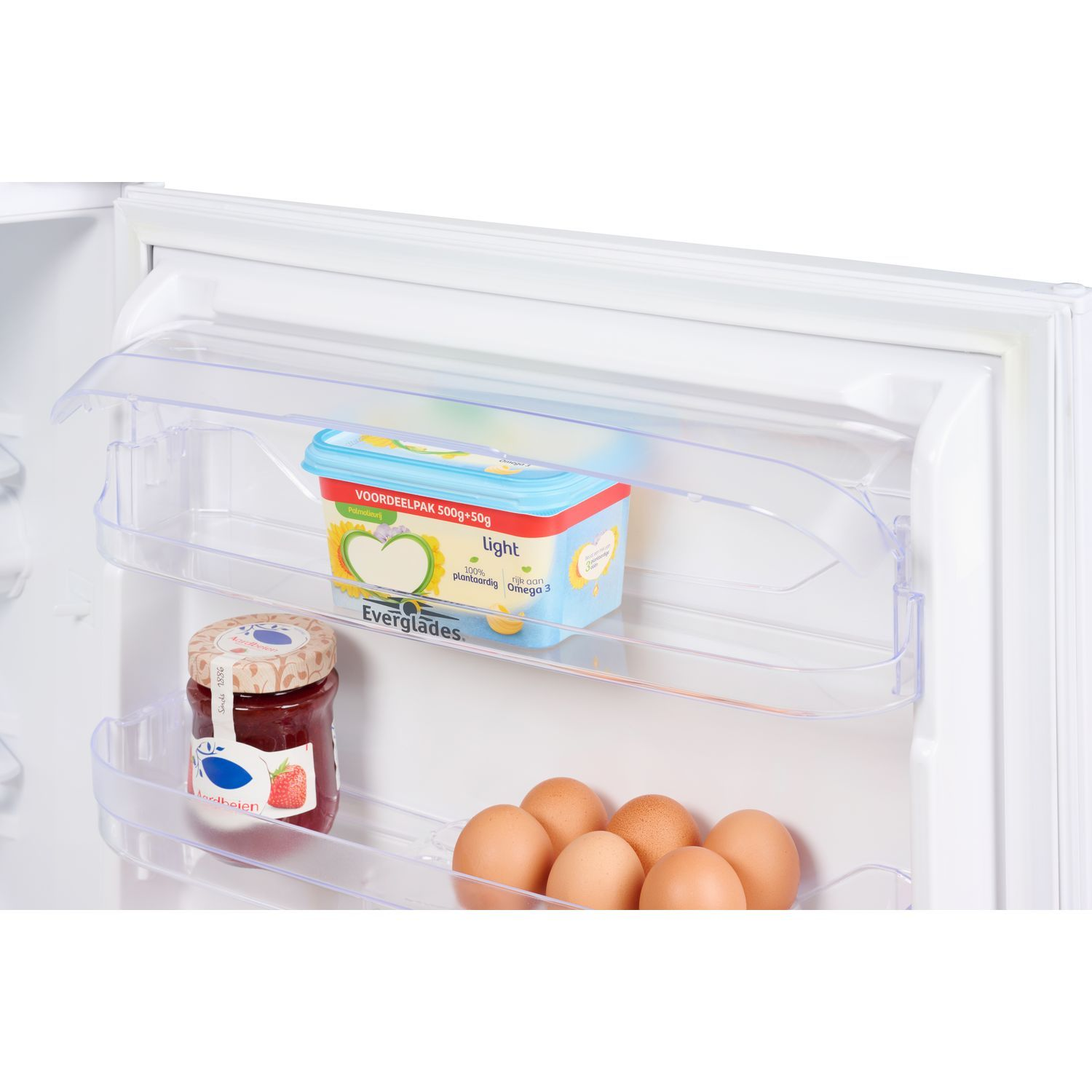 Étagères de réfrigérateur avec beurre, confiture et œufs à l'intérieur, étagères de porte transparentes.