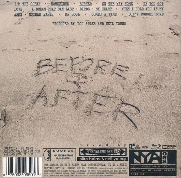 Albumcover mit sandgeschriebenem Titel "BEFORE AFTER", Titelliste und Albumdetails. Strandhintergrund.