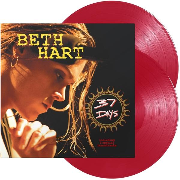 Zwei rote Vinylplatten und Albumcover mit Beth Hart auf schwarzem Hintergrund.