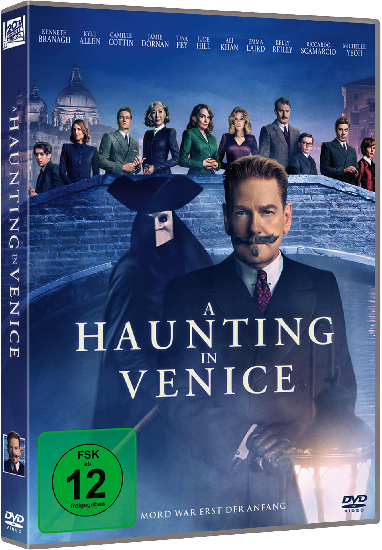 DVD-Cover für den Film 'A Haunting in Venice'. Zeigt Schauspieler, eine Kanalszene und eine Maskenfigur.
