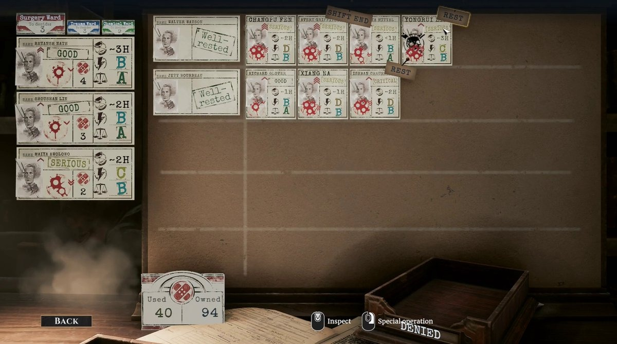 Een bordspelinterface met kaarten en tekstelementen, die een strategische game-indeling weergeeft.
