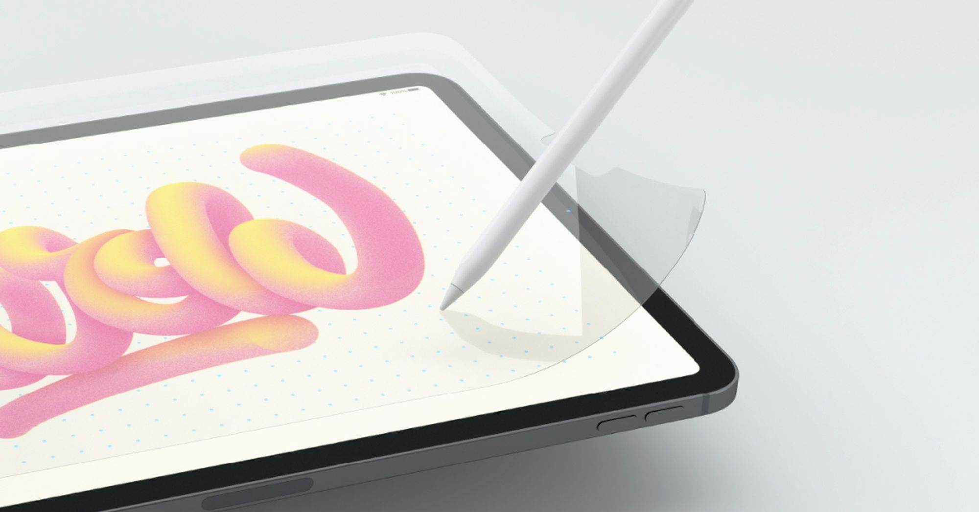 Écran de tablette avec un stylet dessinant des formes colorées; un protecteur d'écran est partiellement appliqué.