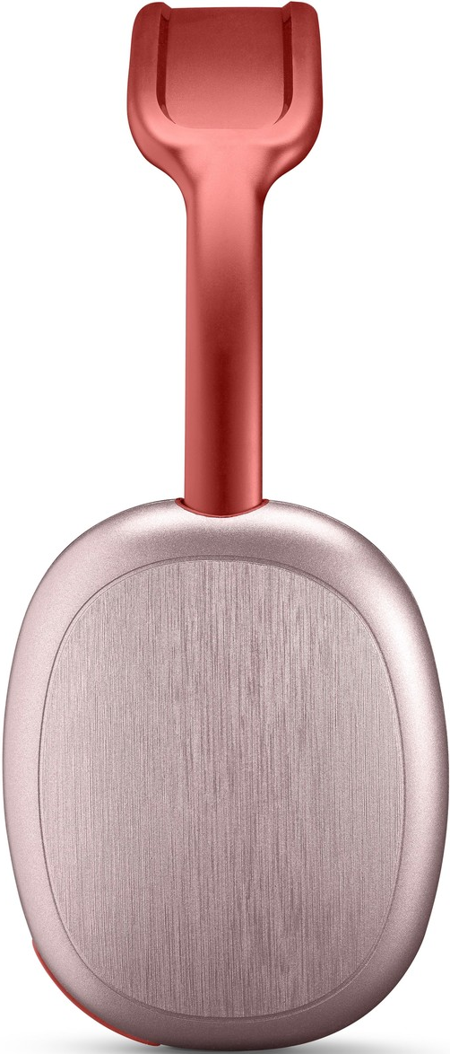 Un dispositivo audio color oro rosa con cinturino rosso è mostrato su sfondo bianco.