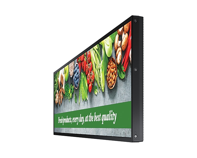 Großes digitales Display mit Lebensmittelfotos und Text: 'Frische Produkte, jeden Tag, in bester Qualität'.