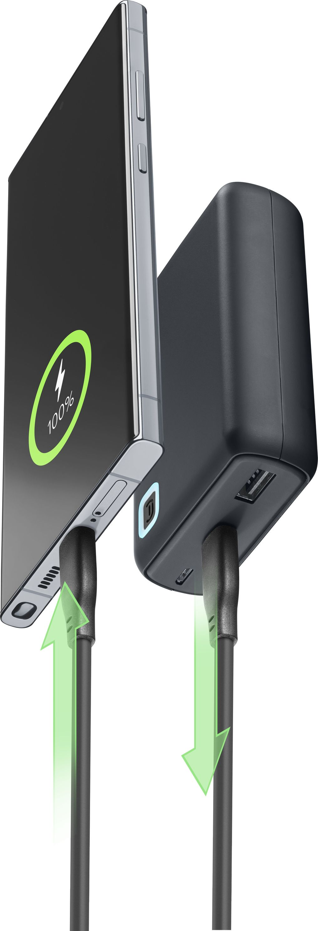Telefon wird von einer Powerbank geladen. Telefon zeigt 100 % Ladung an. Pfeile zeigen den Energiefluss an.
