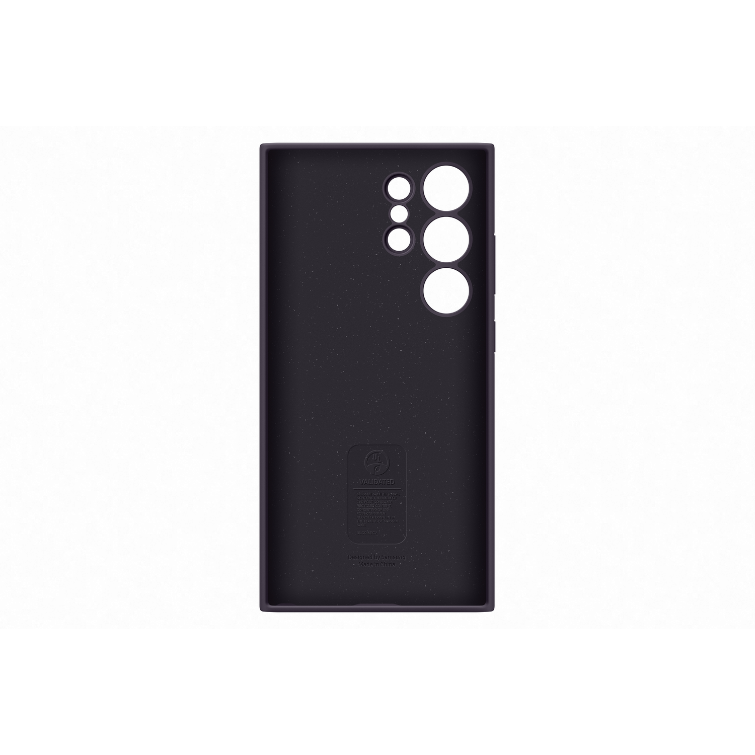Une coque de téléphone violet foncé. Elle a des découpes pour la caméra et les boutons. La marque 'VALIDATED' est visible.