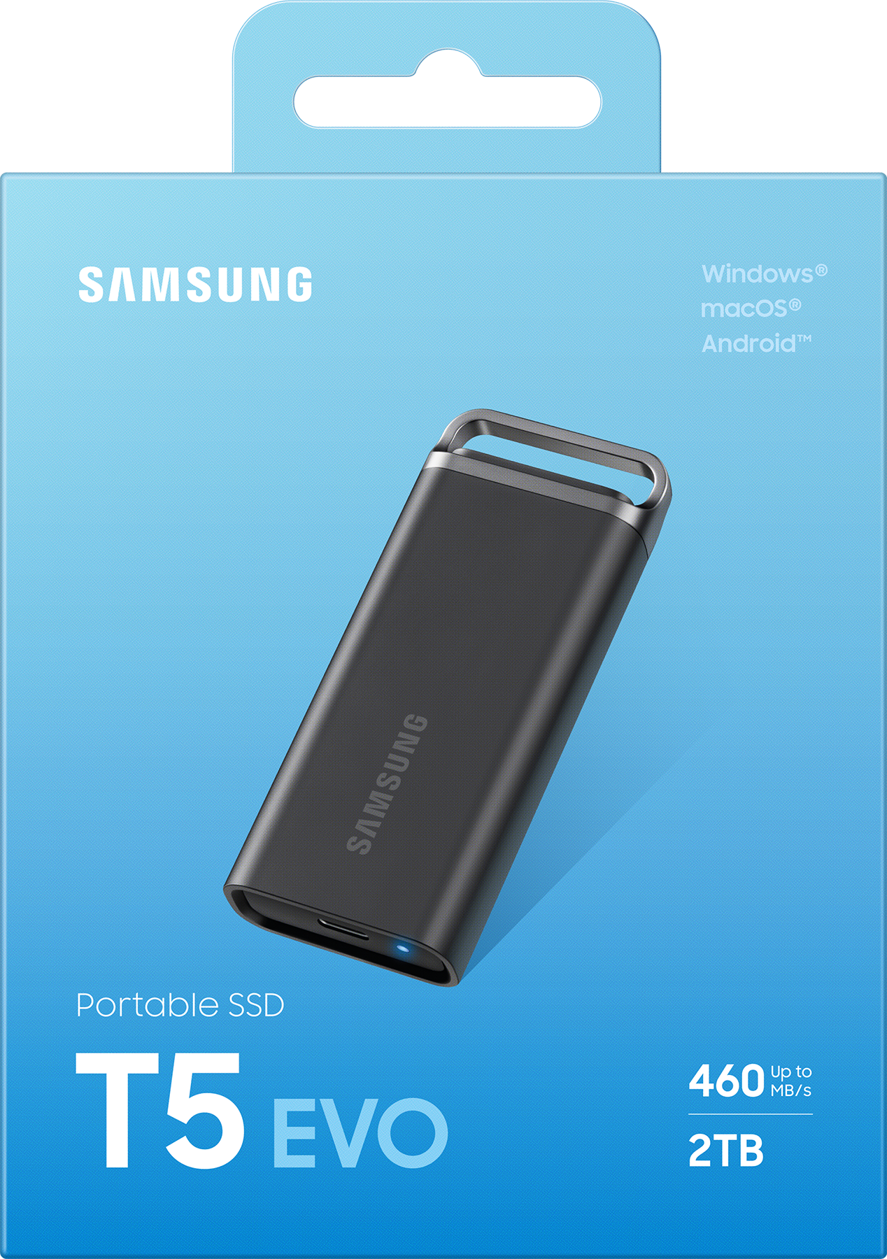 SSD portatile nero in scatola Samsung. Scatola blu e bianca. L'EVO T5 è etichettato.
