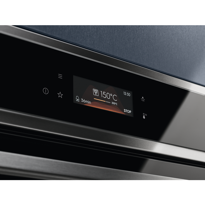 Pantalla de horno, mostrando ajustes: 150°C, 36 minutos, con iconos.