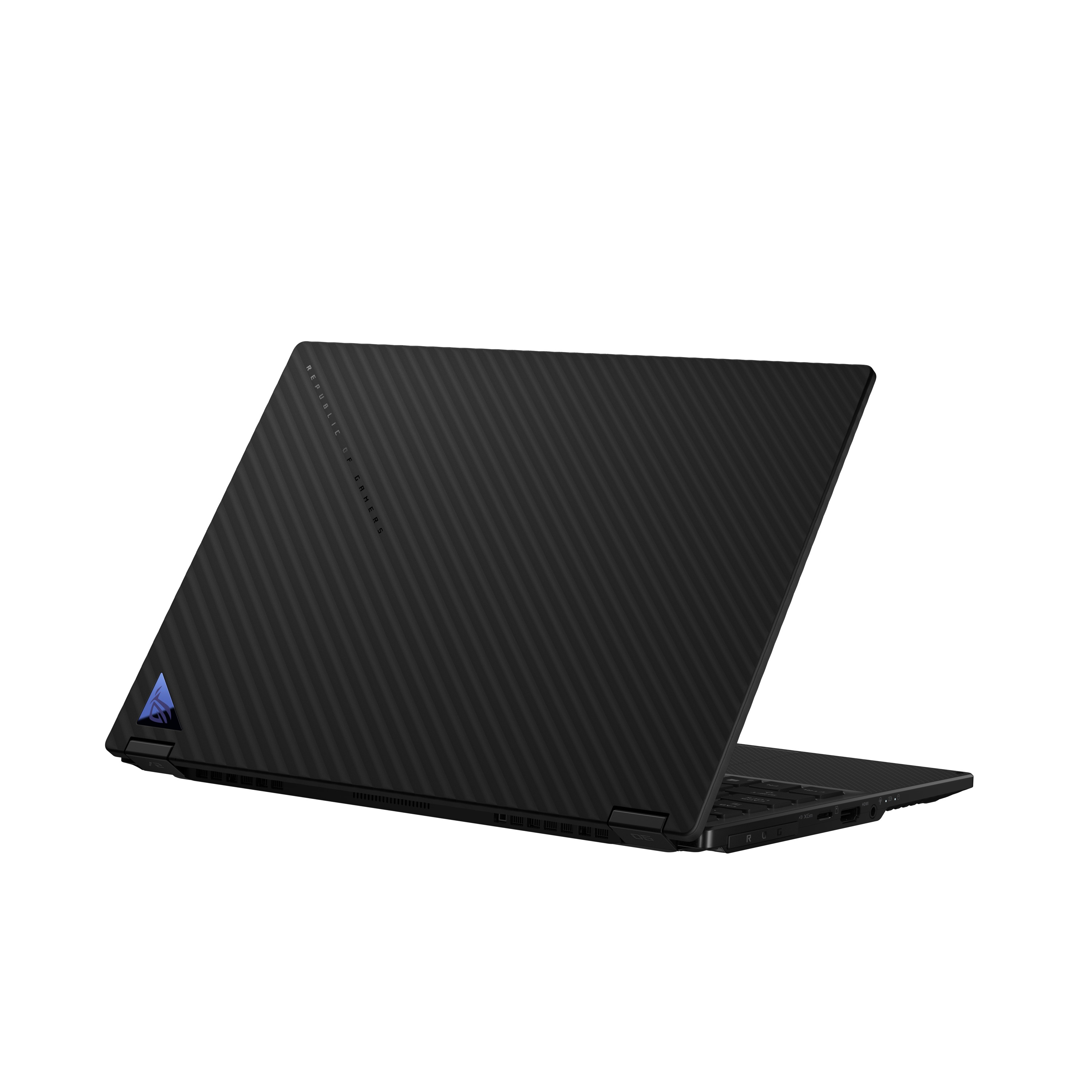 Schwarzer Laptop mit strukturierter Abdeckung, geöffnet auf einer weißen Oberfläche.