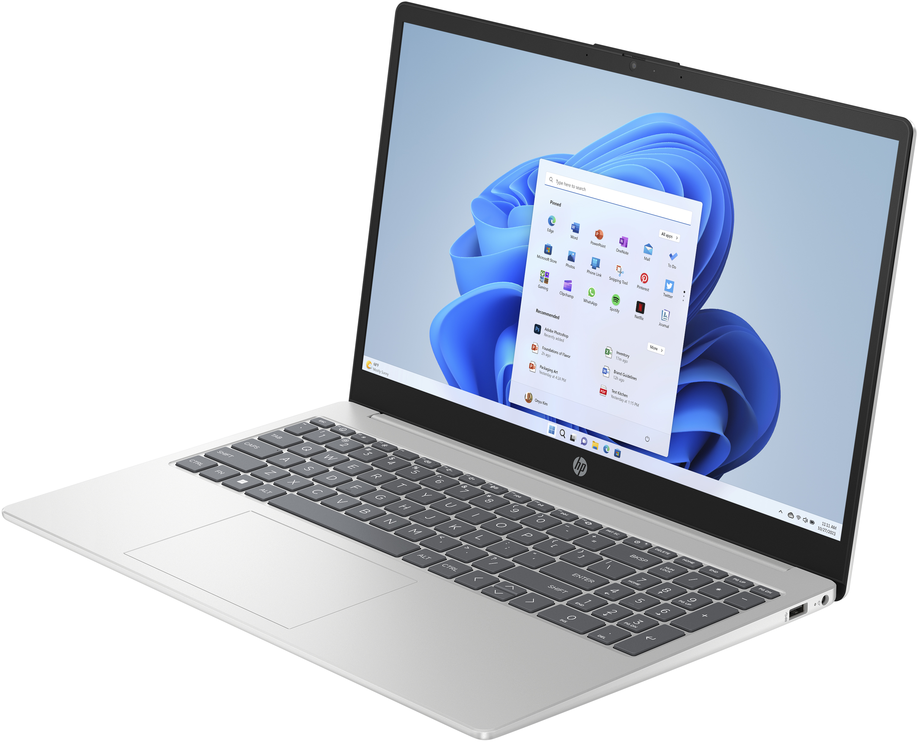 Silberner Laptop mit Bildschirm, der eine Windows 11-Oberfläche zeigt.