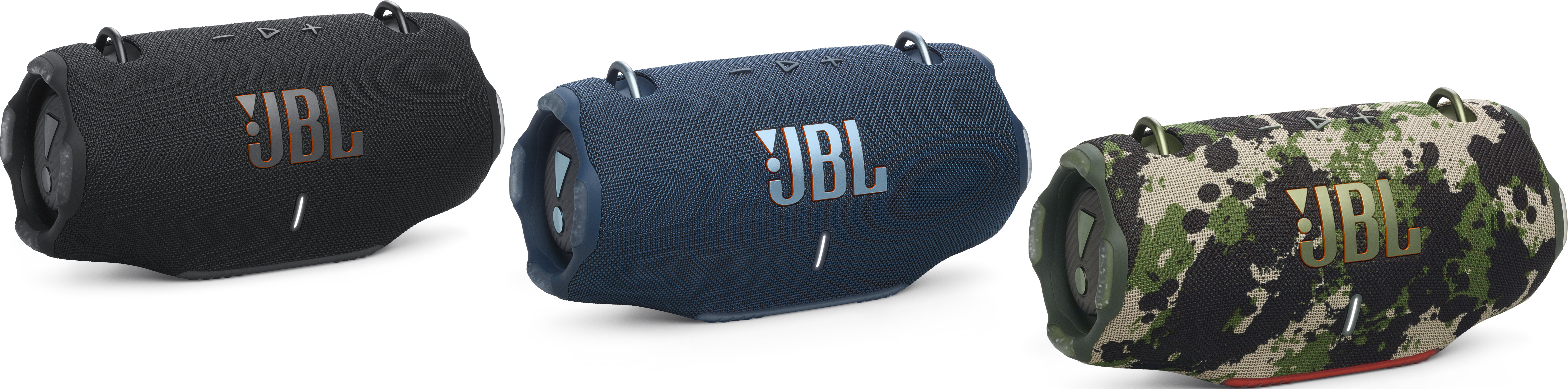 Drei JBL-Lautsprecher. Schwarz, blau und Tarnmuster. Jeder ist zylindrisch und hat das JBL-Logo an der Seite.