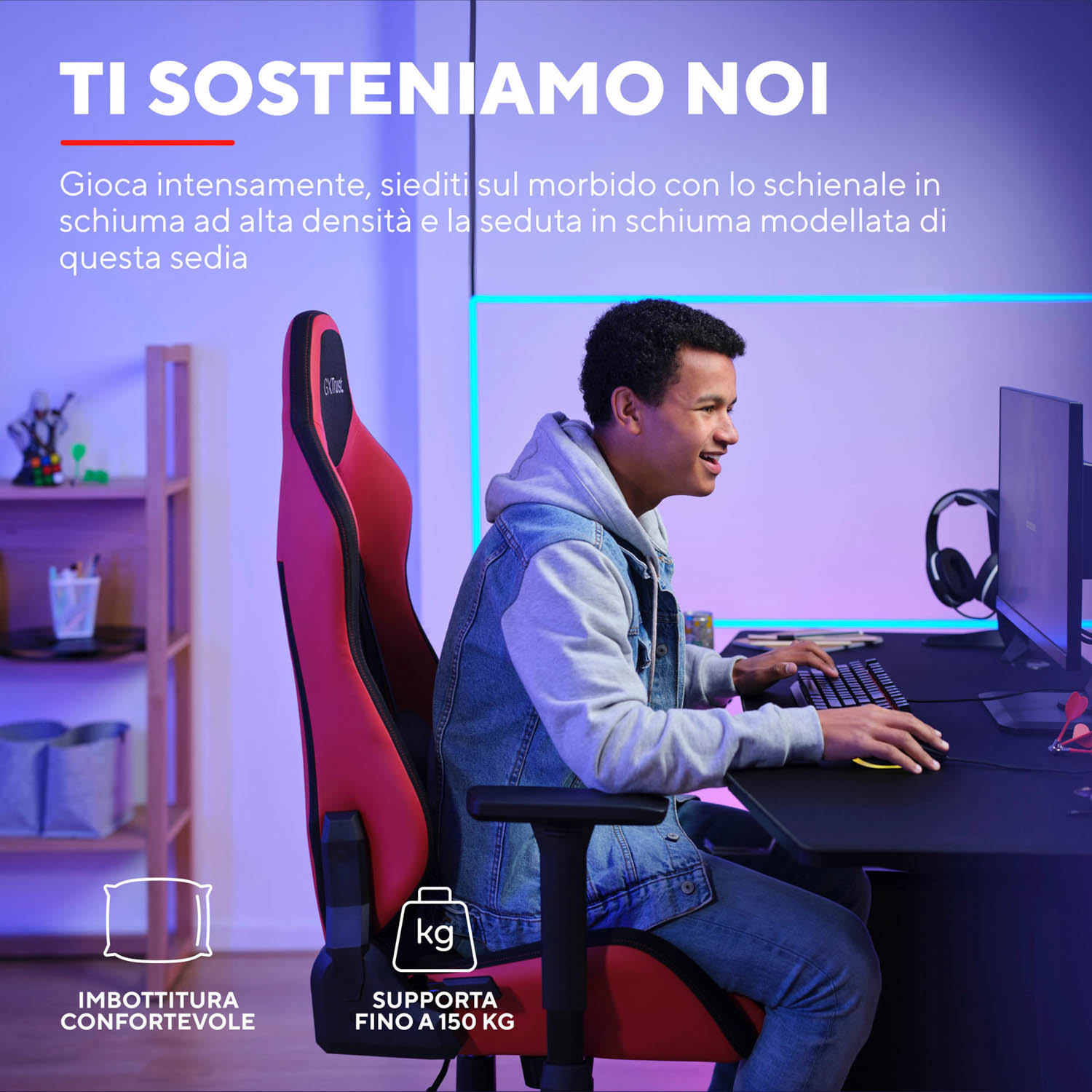 Una persona usa una sedia da gaming. Il testo indica supporta fino a 150 kg.