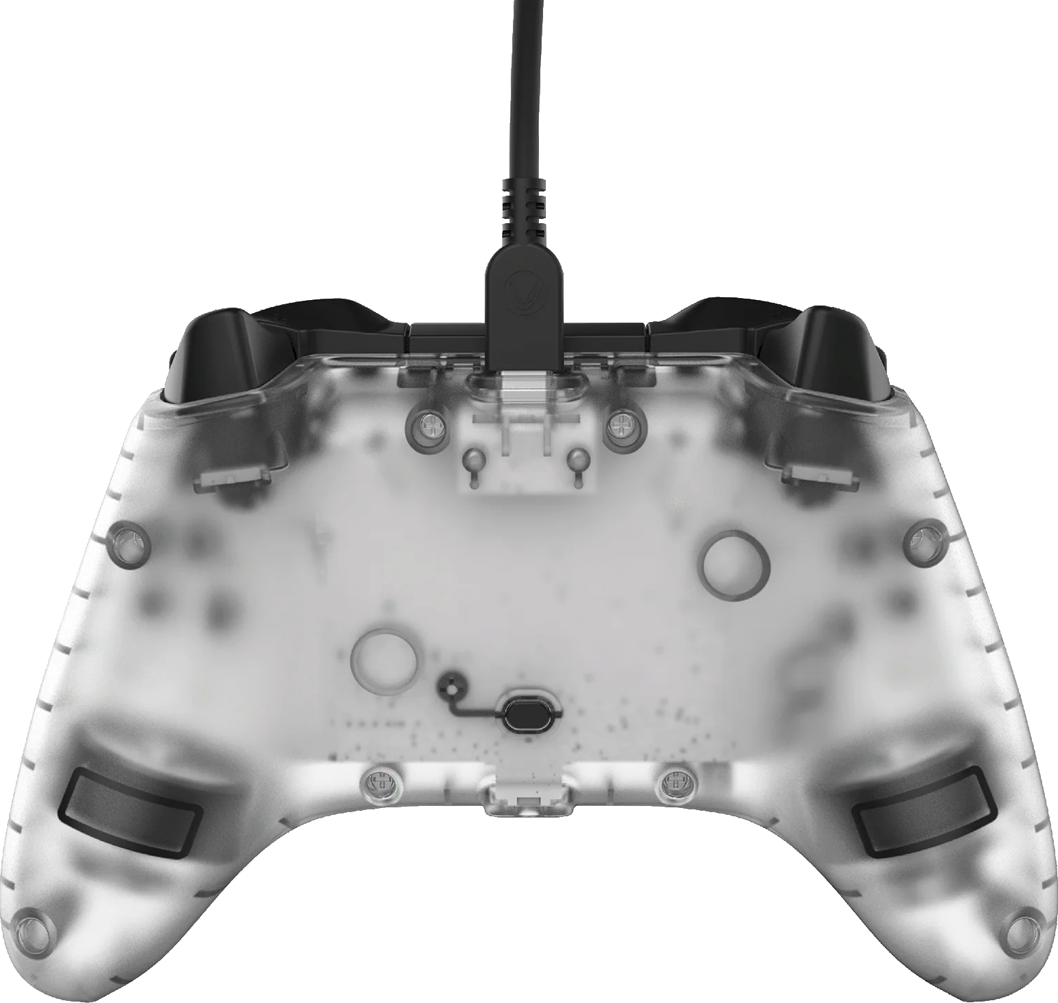 Átlátszó Xbox vezérlő fekete kábellel.