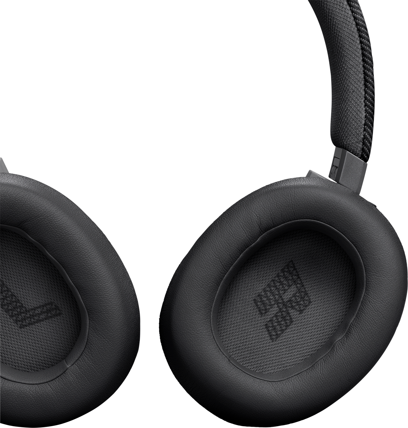 Cuffie nere con padiglioni e fascia imbottita. Il logo JBL è visibile.
