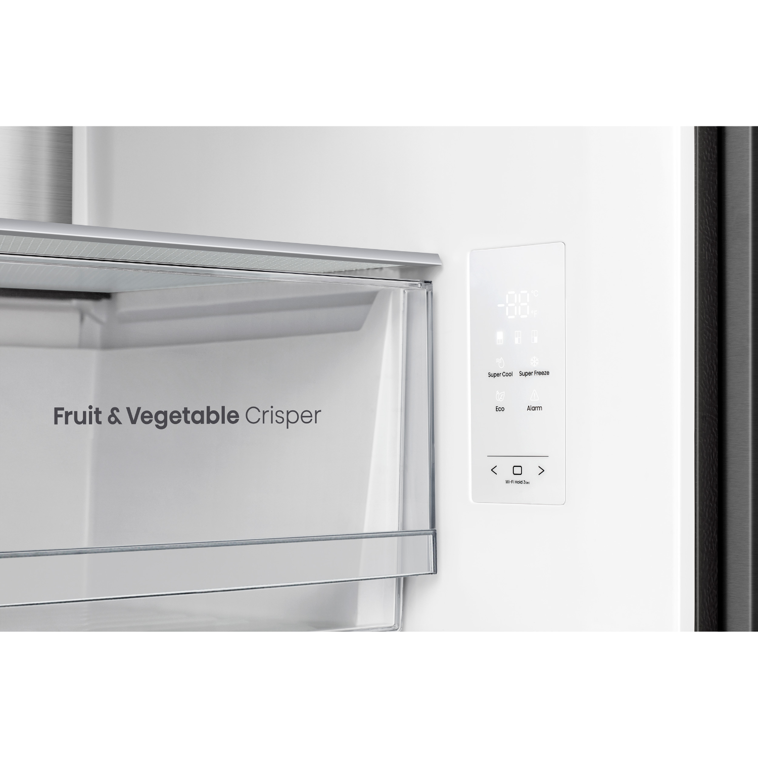 Open koelkastinterieur, met een lade met het label "Fruit & Vegetable Crisper" en een bedieningspaneel.