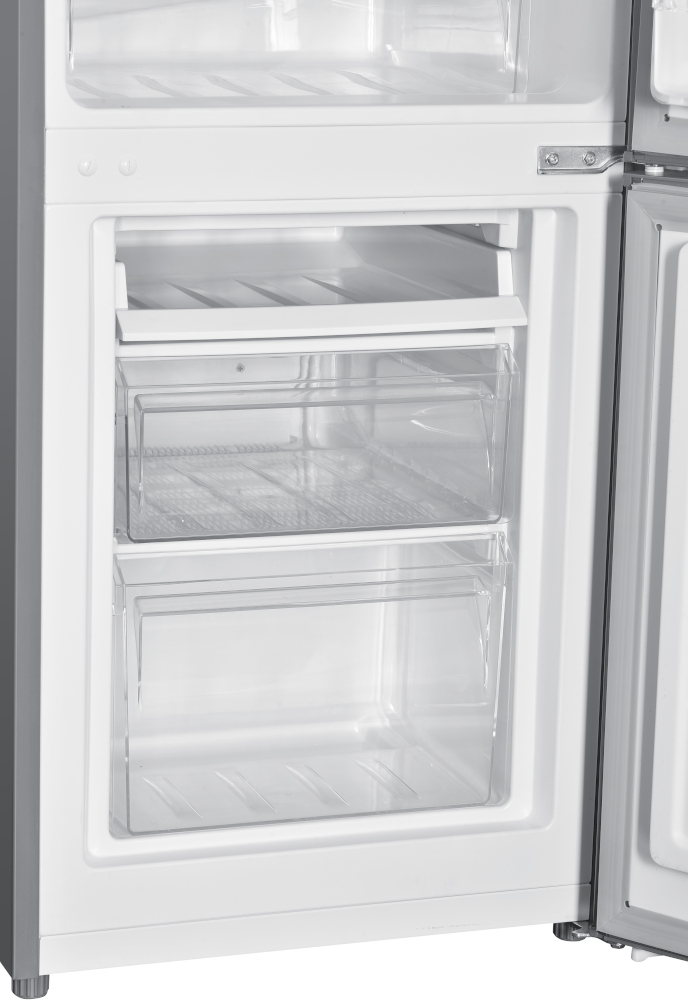 Intérieur de réfrigérateur ouvert avec étagères et deux tiroirs de congélation. Blanc.