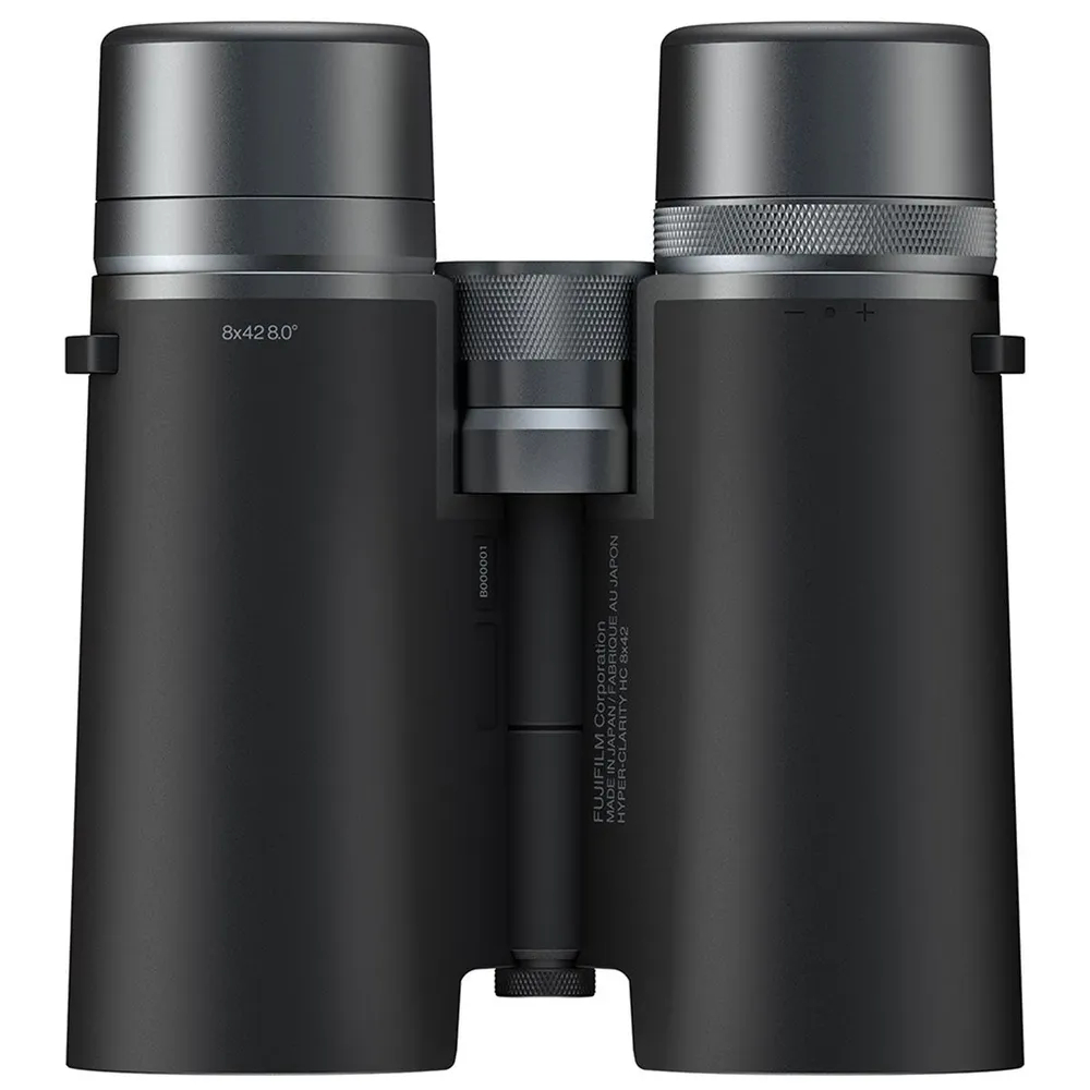 Para czarnych lornetek ze srebrnymi akcentami, widok z bliska.