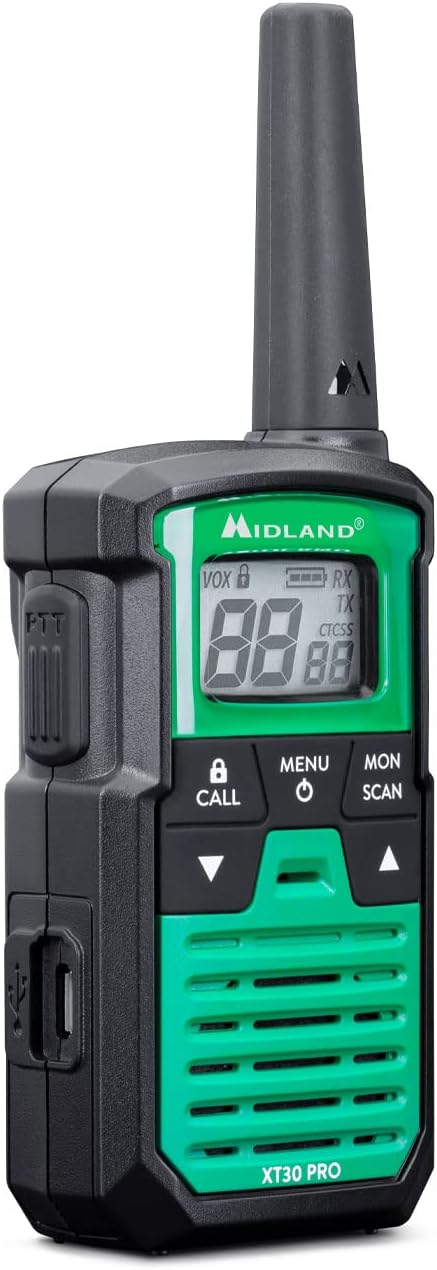Un radiotransmisor Midland XT30 PRO verde y negro. Tiene una pantalla y botones.
