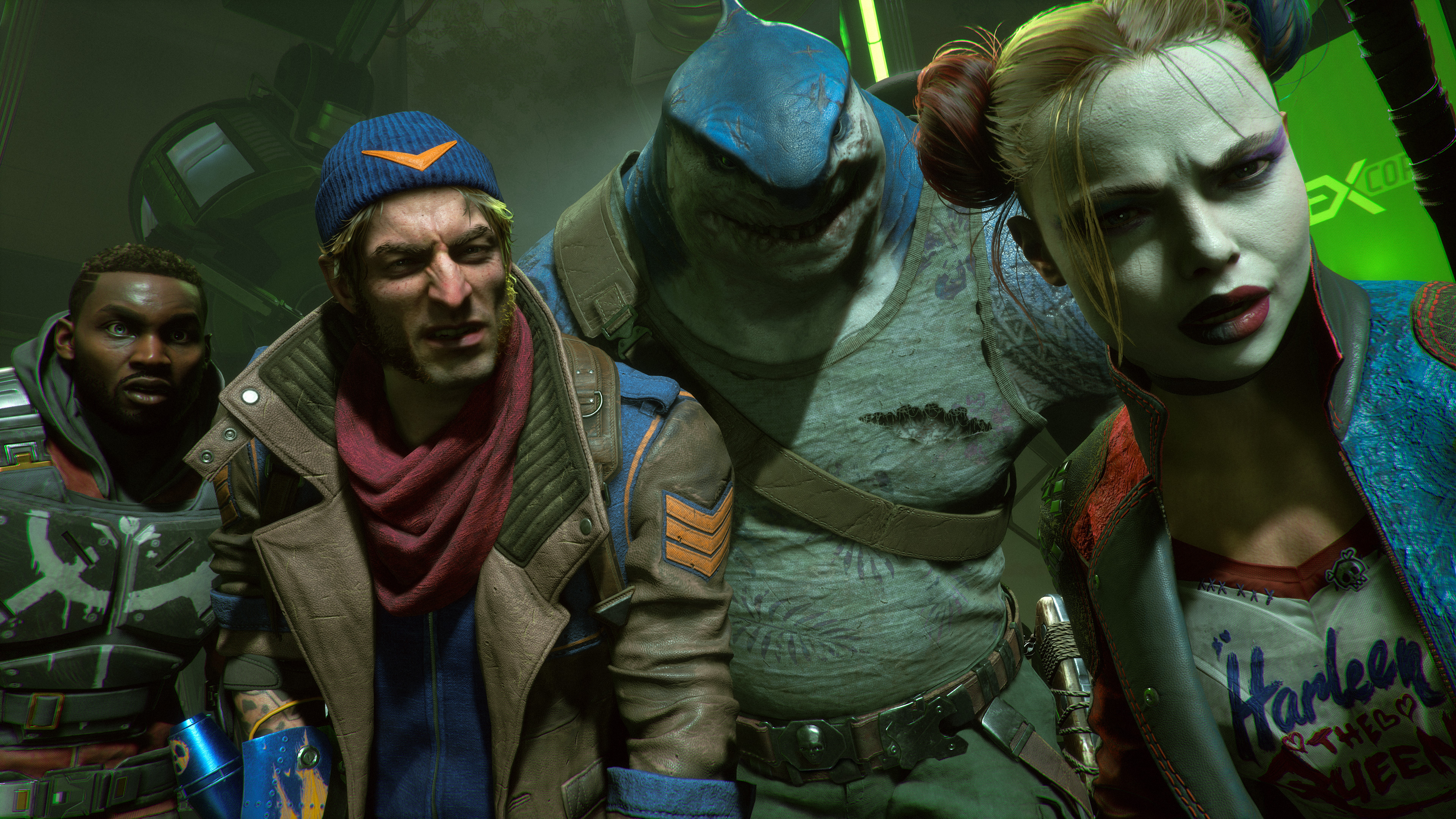 Harley Quinn ve King Shark dahil olmak üzere İntihar Timi'nden dört karakter. Yakın çekim.