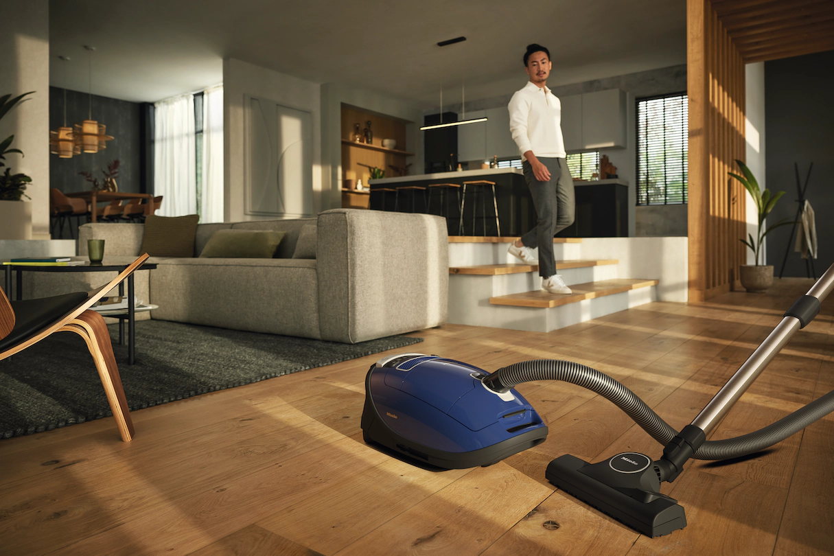 MIELE Complete C3 125 Edition - Staubsauger (Marineblau, )