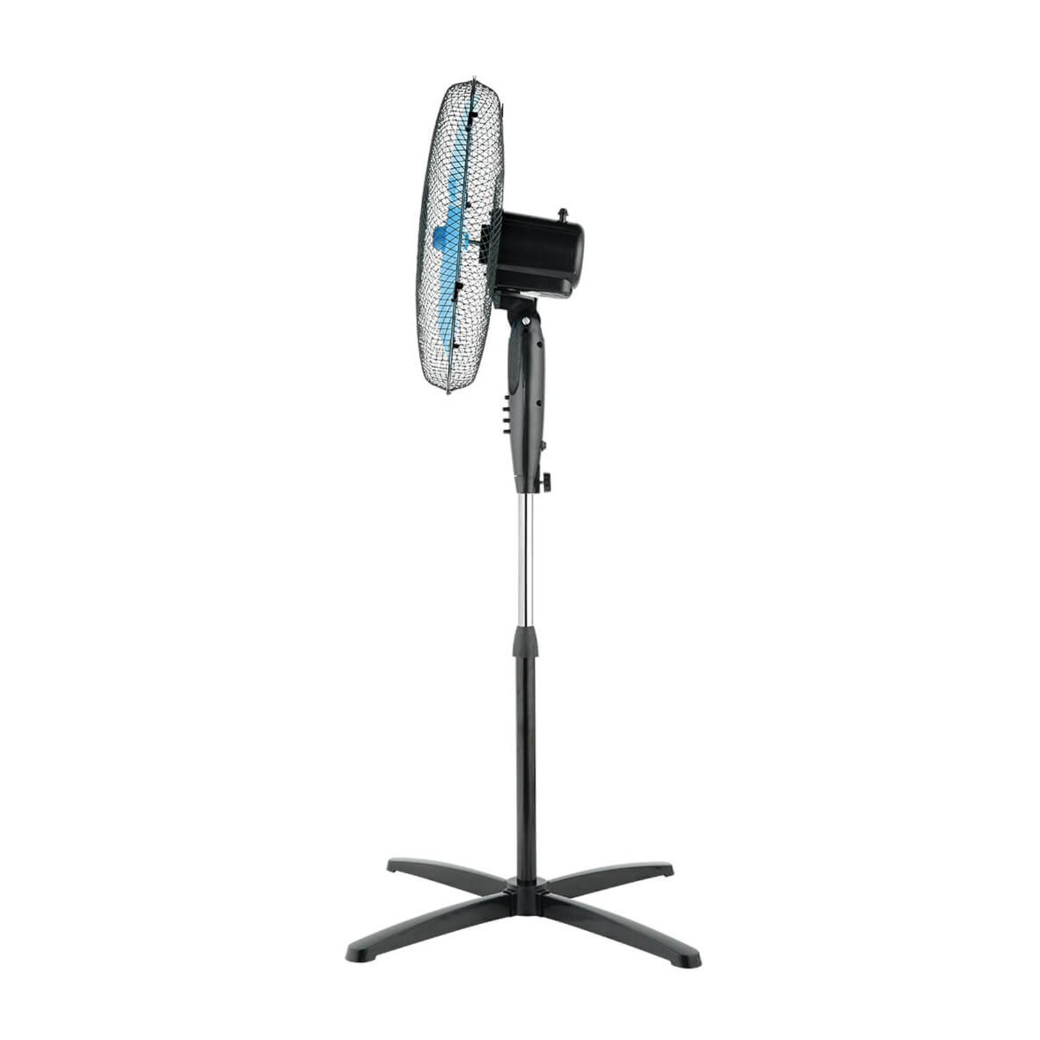 Ventilatore a colonna nero e argento, rivolto verso destra, con protezione e pale blu.