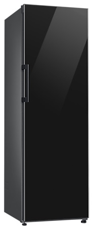 Czarna lodówka ze szklanymi drzwiami. Uchwyt po lewej stronie. To wysoki, smukły model.