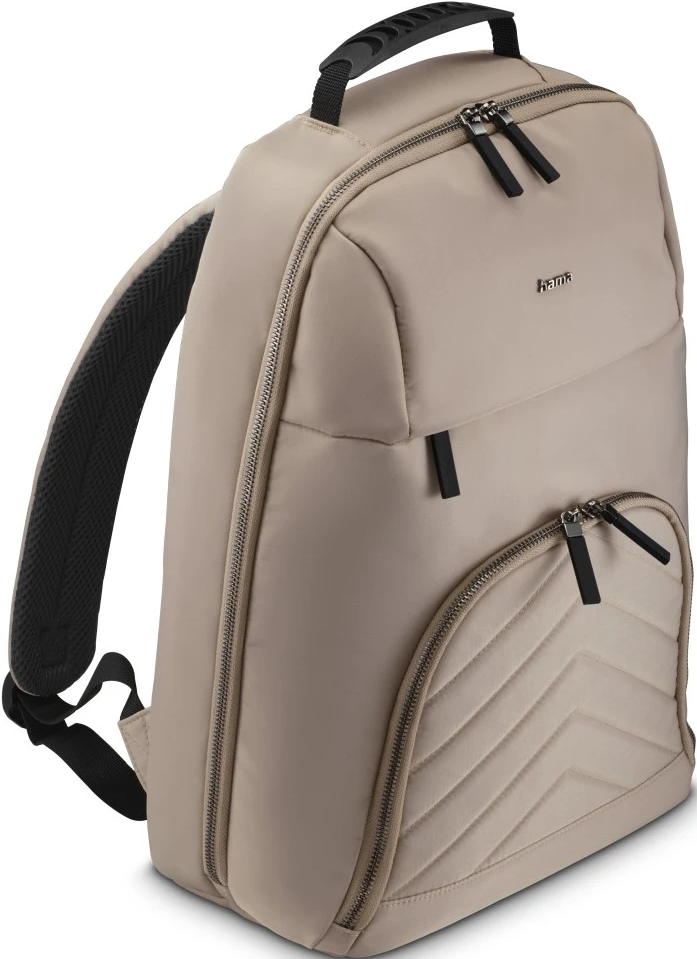 Beiger Rucksack mit Vordertasche und schwarzen Reißverschlüssen.